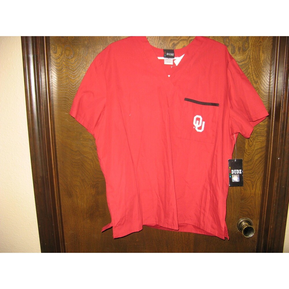 Scrub Dudz OU Oklahoma Sooners Red Crimson Scrub Top Size M NEW WITH TAGS NWT